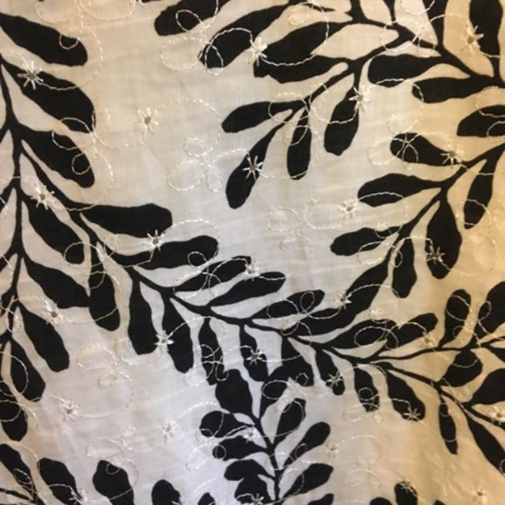 Black and white floral dress - Picture 6 of 6